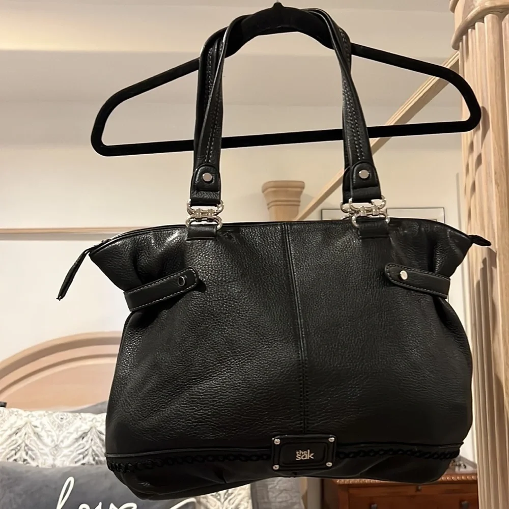 The SAK Womens Black Soft Leather Shoulder Bag - Picture 1 of 13